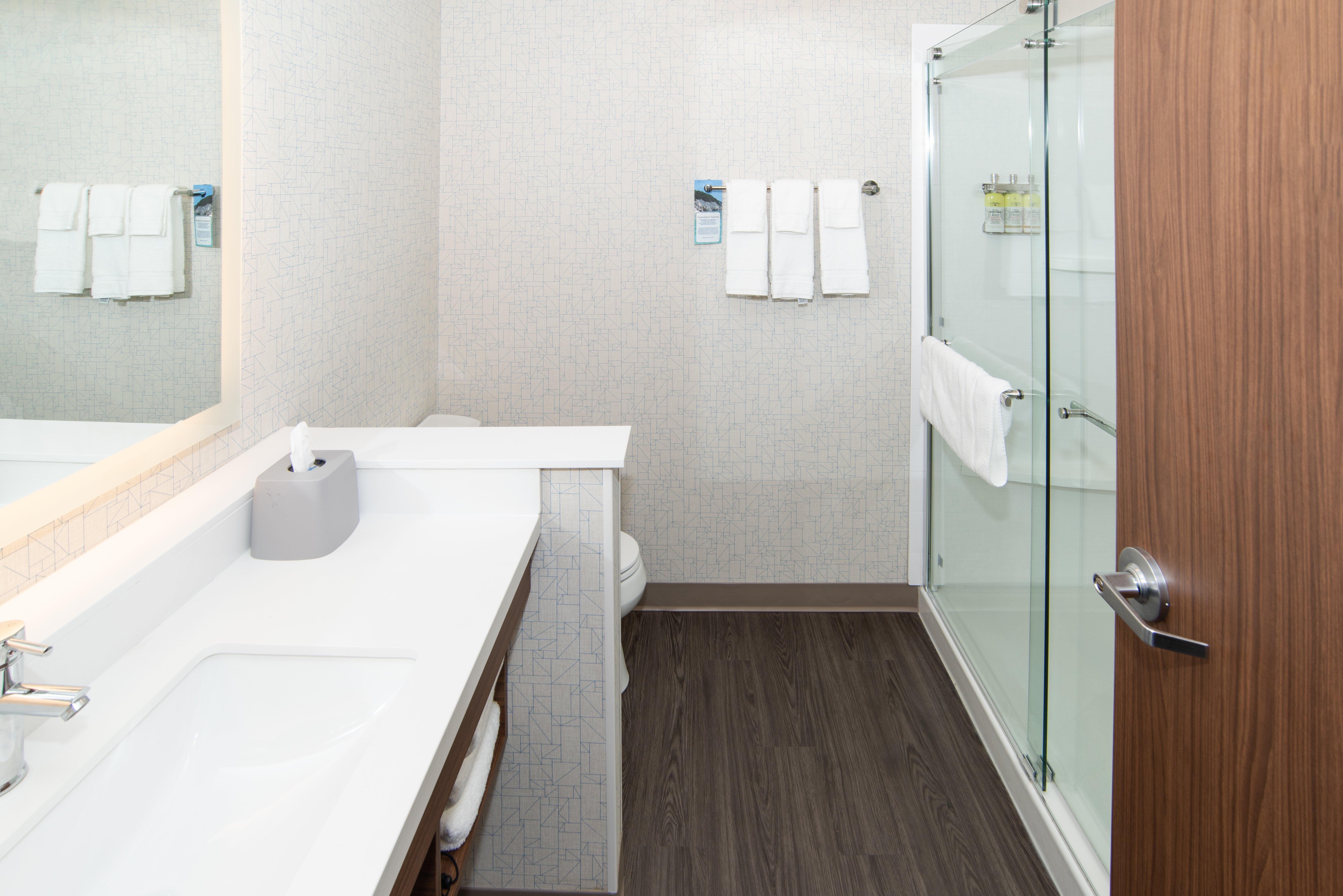 Holiday Inn Express & Suites - North Battleford By Ihg Exterior photo
