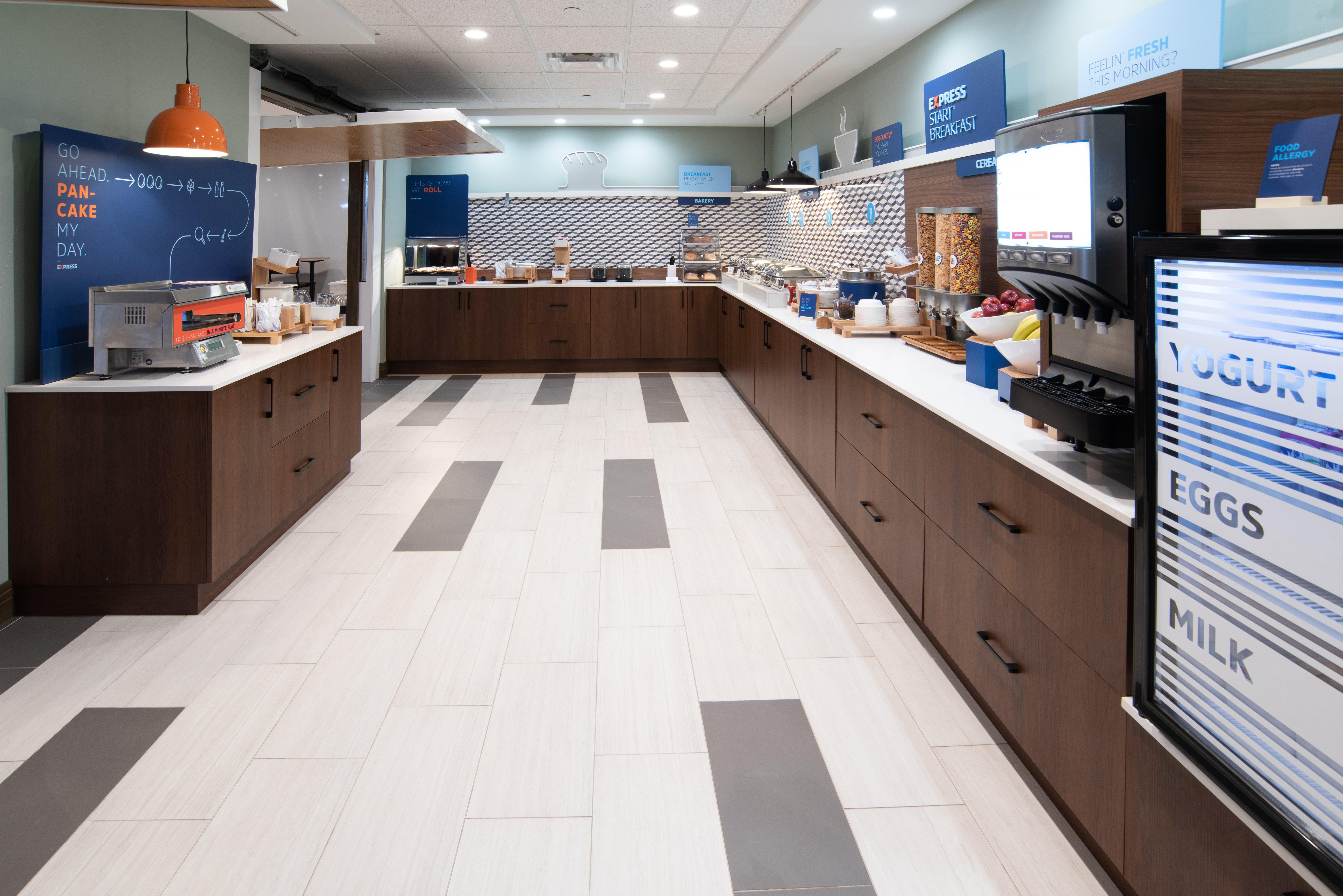 Holiday Inn Express & Suites - North Battleford By Ihg Exterior photo