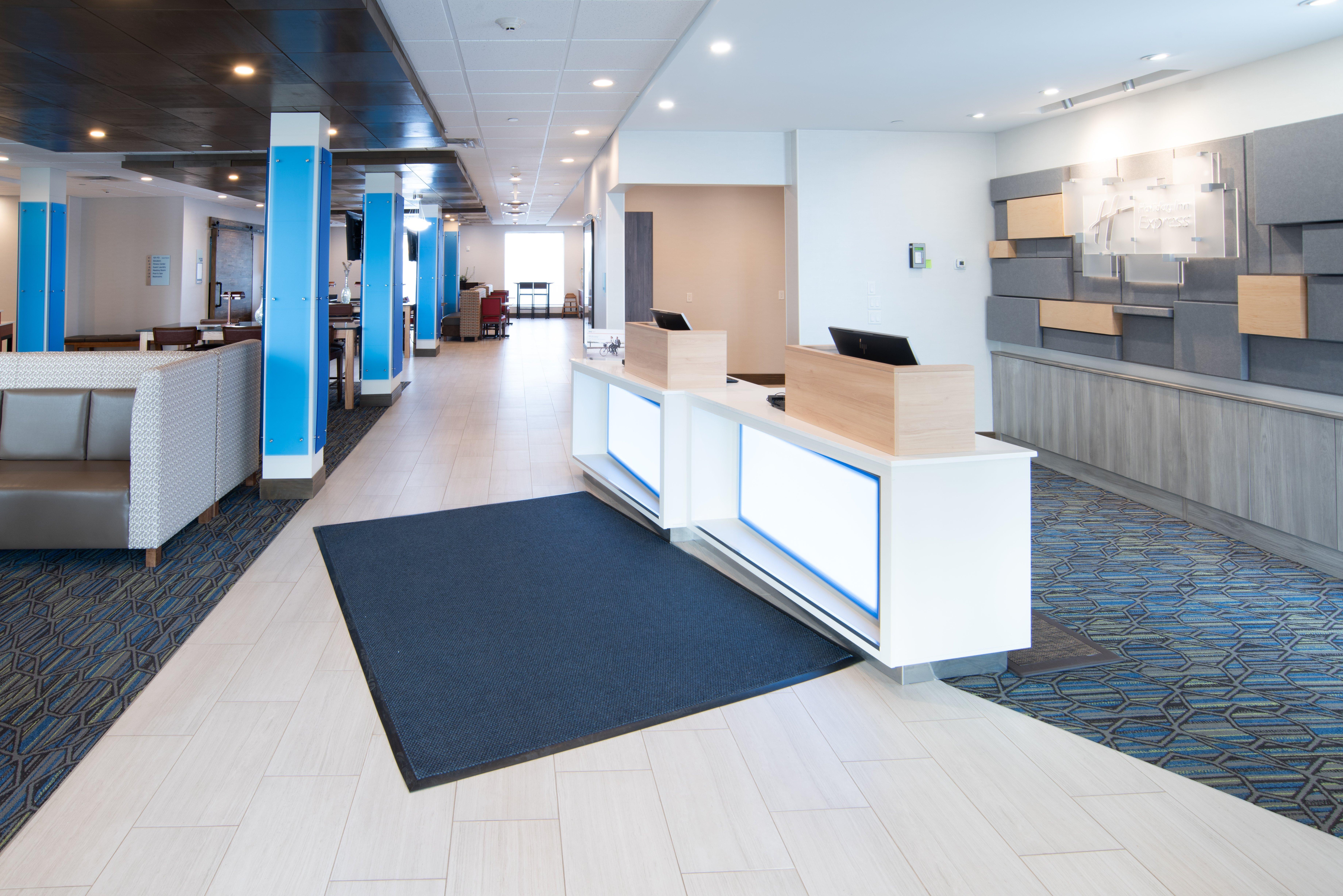 Holiday Inn Express & Suites - North Battleford By Ihg Exterior photo