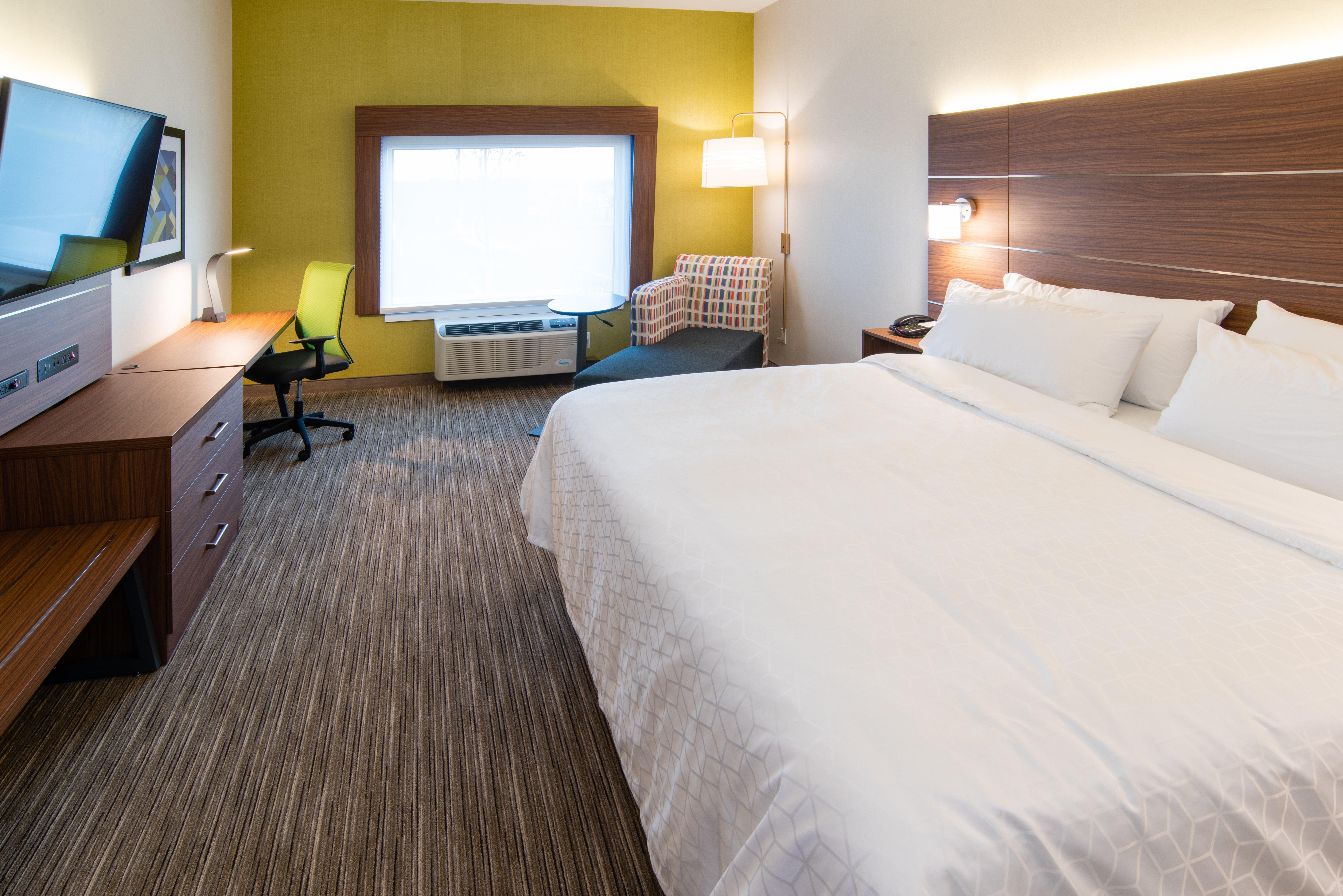Holiday Inn Express & Suites - North Battleford By Ihg Exterior photo